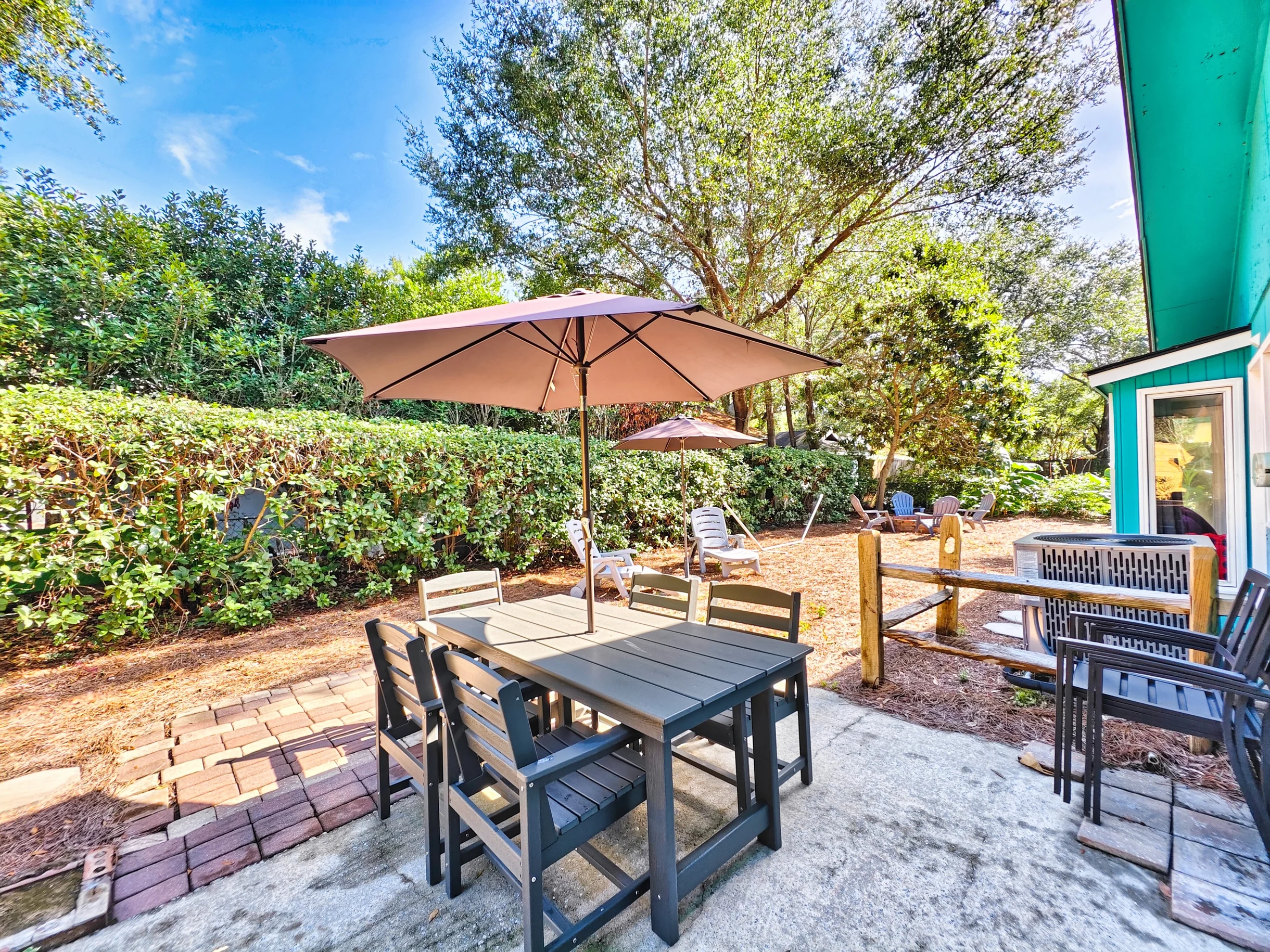 Wander Folly Field Golden #19