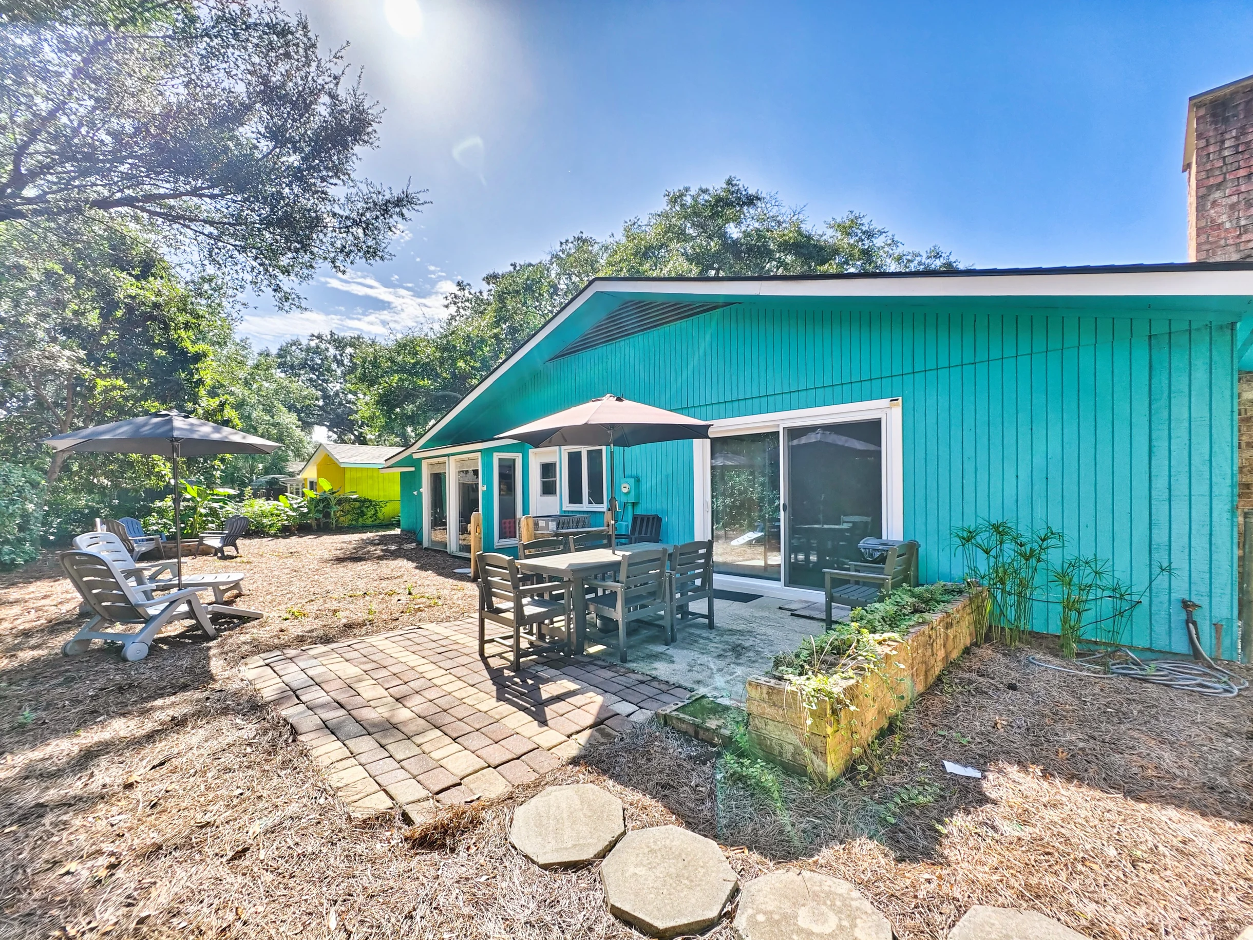 Wander Folly Field Golden #42