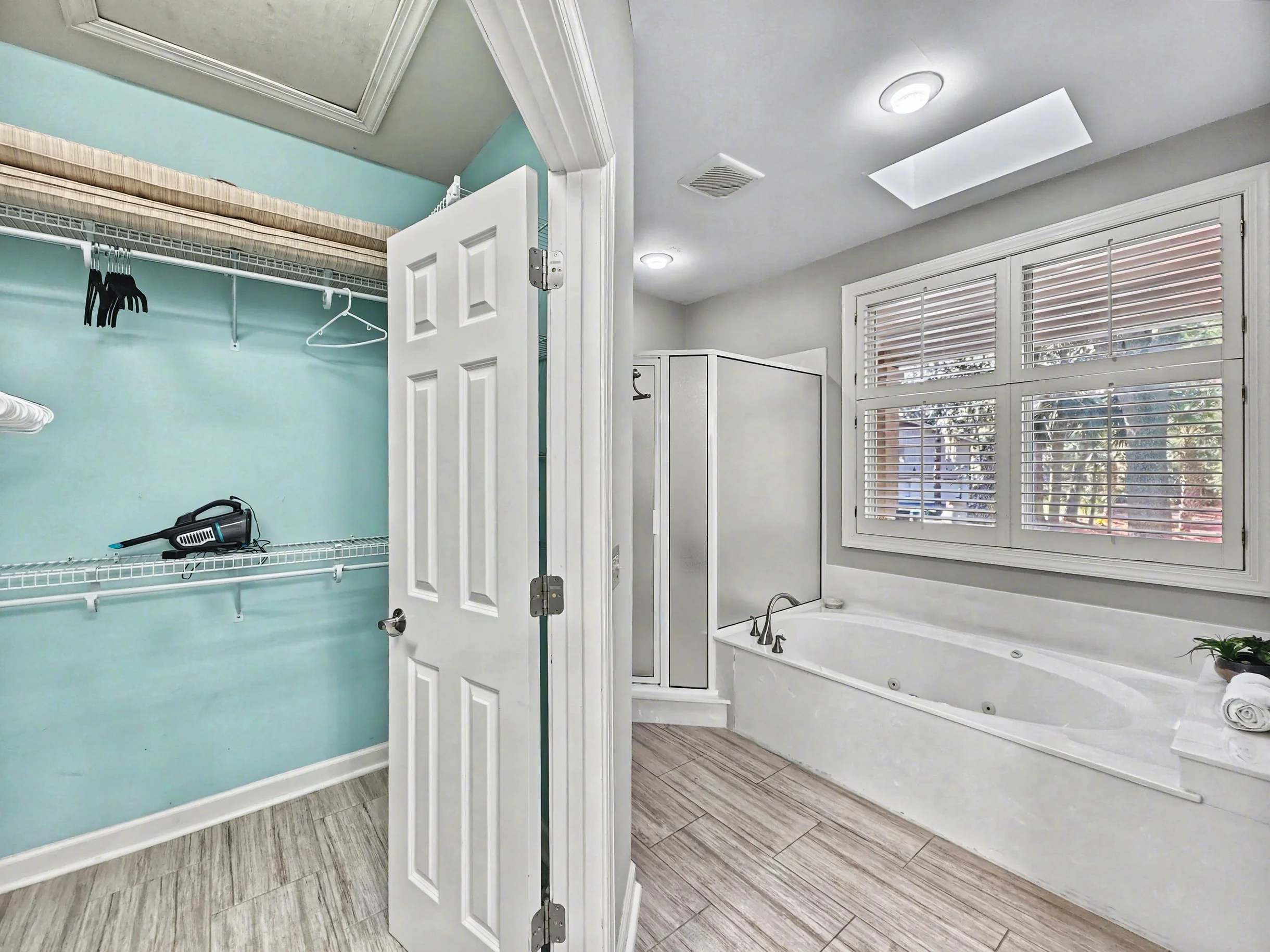 Wander Hilton Head Dolphins #77