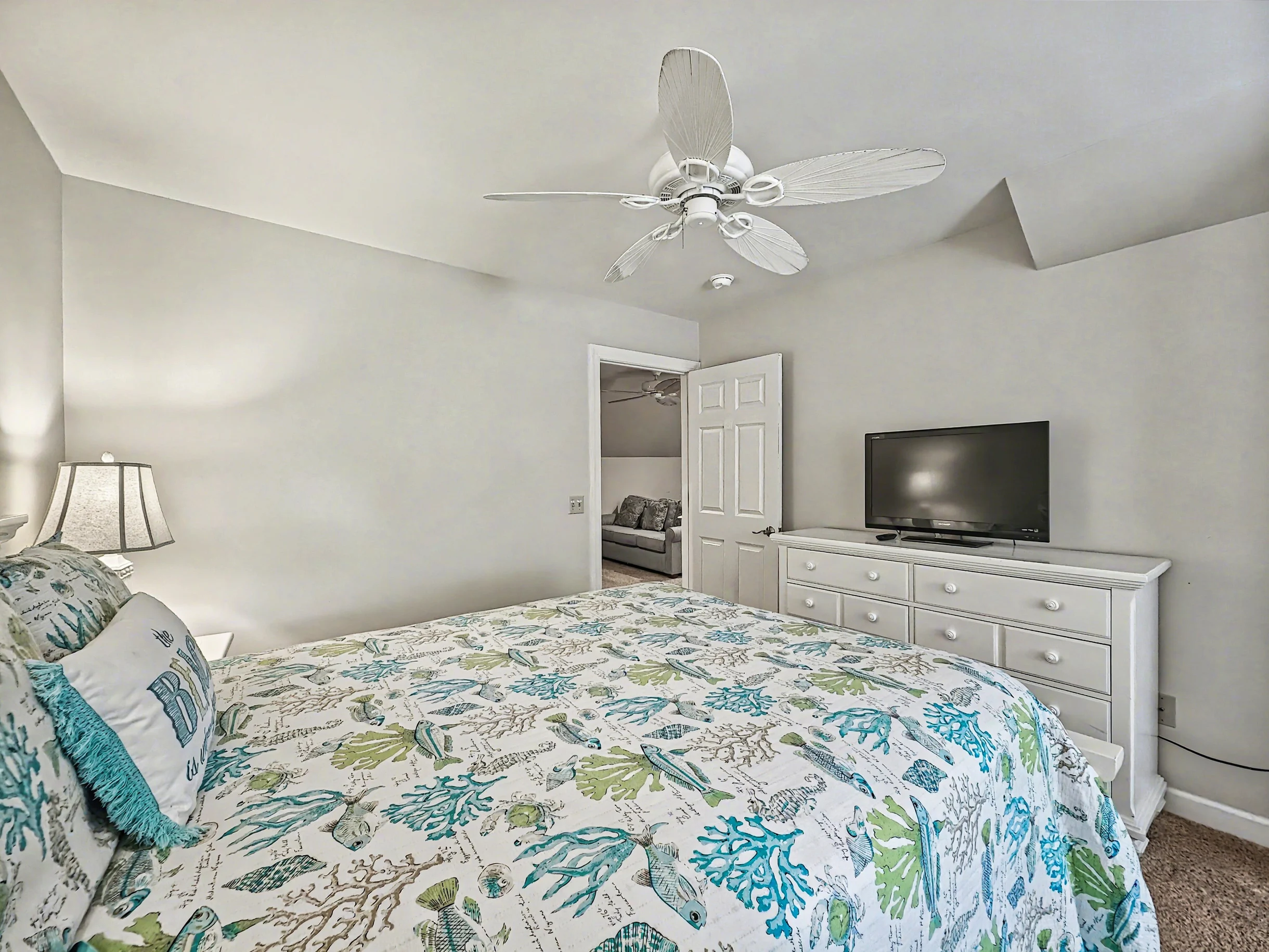 Wander Hilton Head Dolphins #84