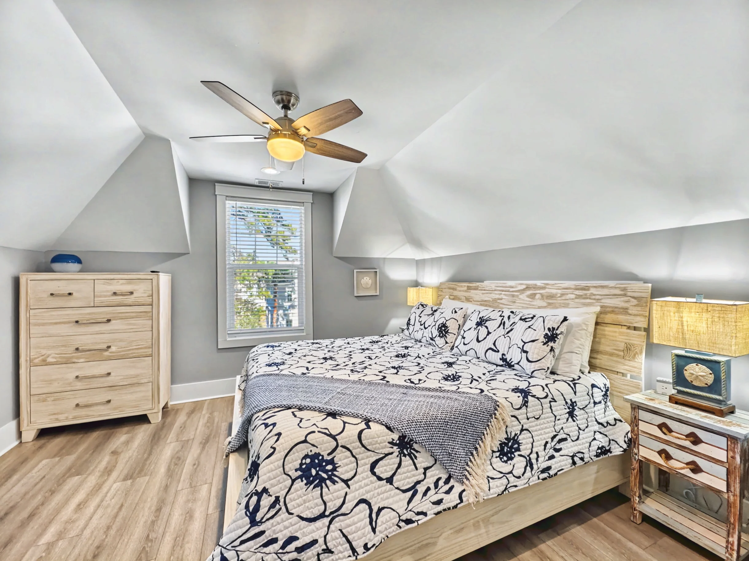 Wander Folly Field Sands #32