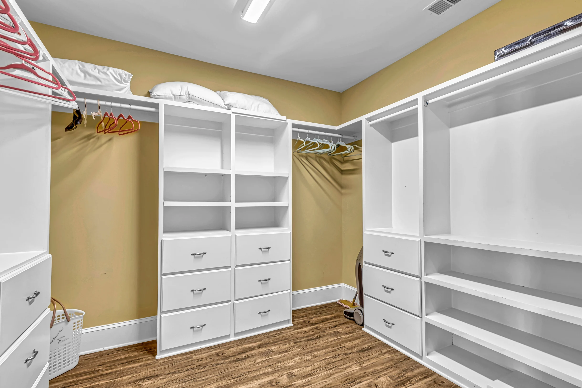 Wander Sandy Beach #44