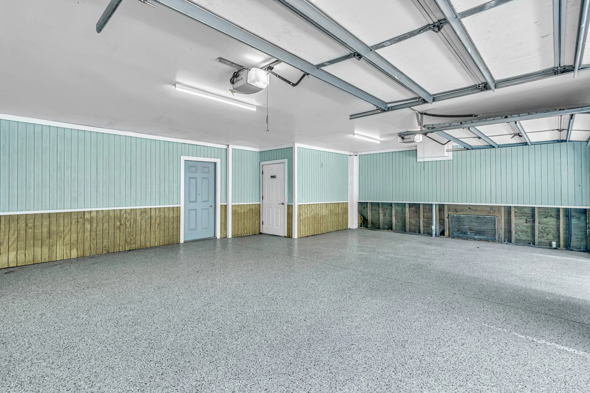 Wander Sandy Beach #24