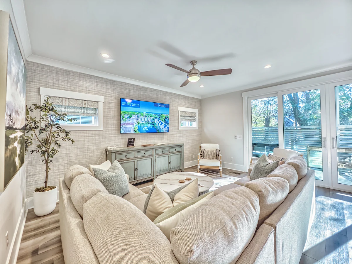 Wander Coligny Beach Retreat