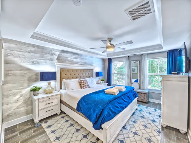 Bedroom 1 image 1