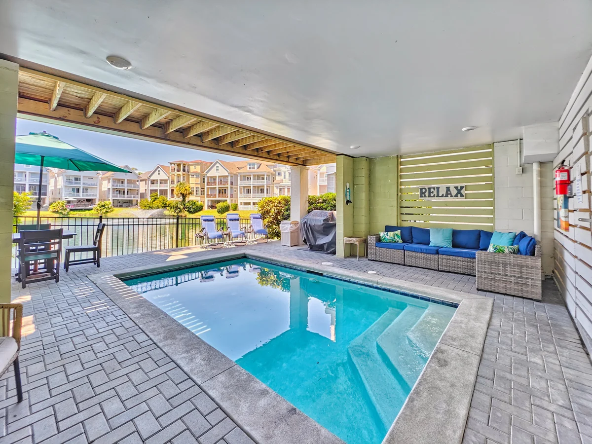 Wander Folly Field Serenity