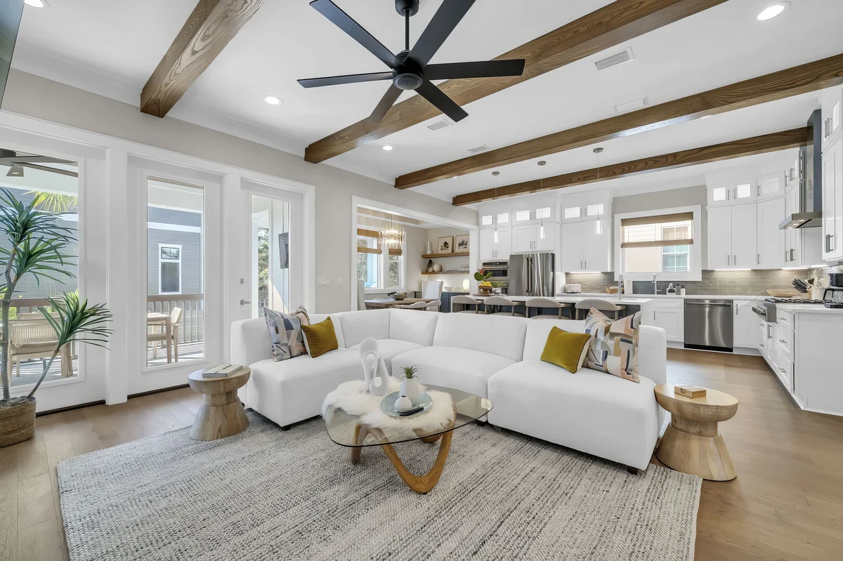 Living Room image 1