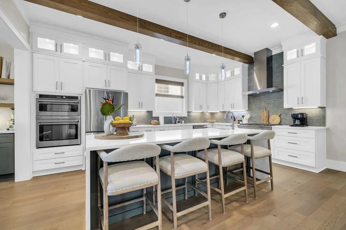 Kitchen image 1