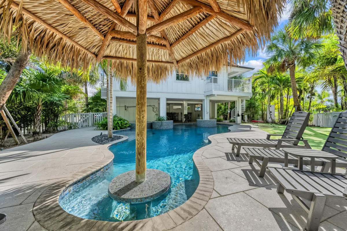 Wander Sarasota Bay Retreat #2