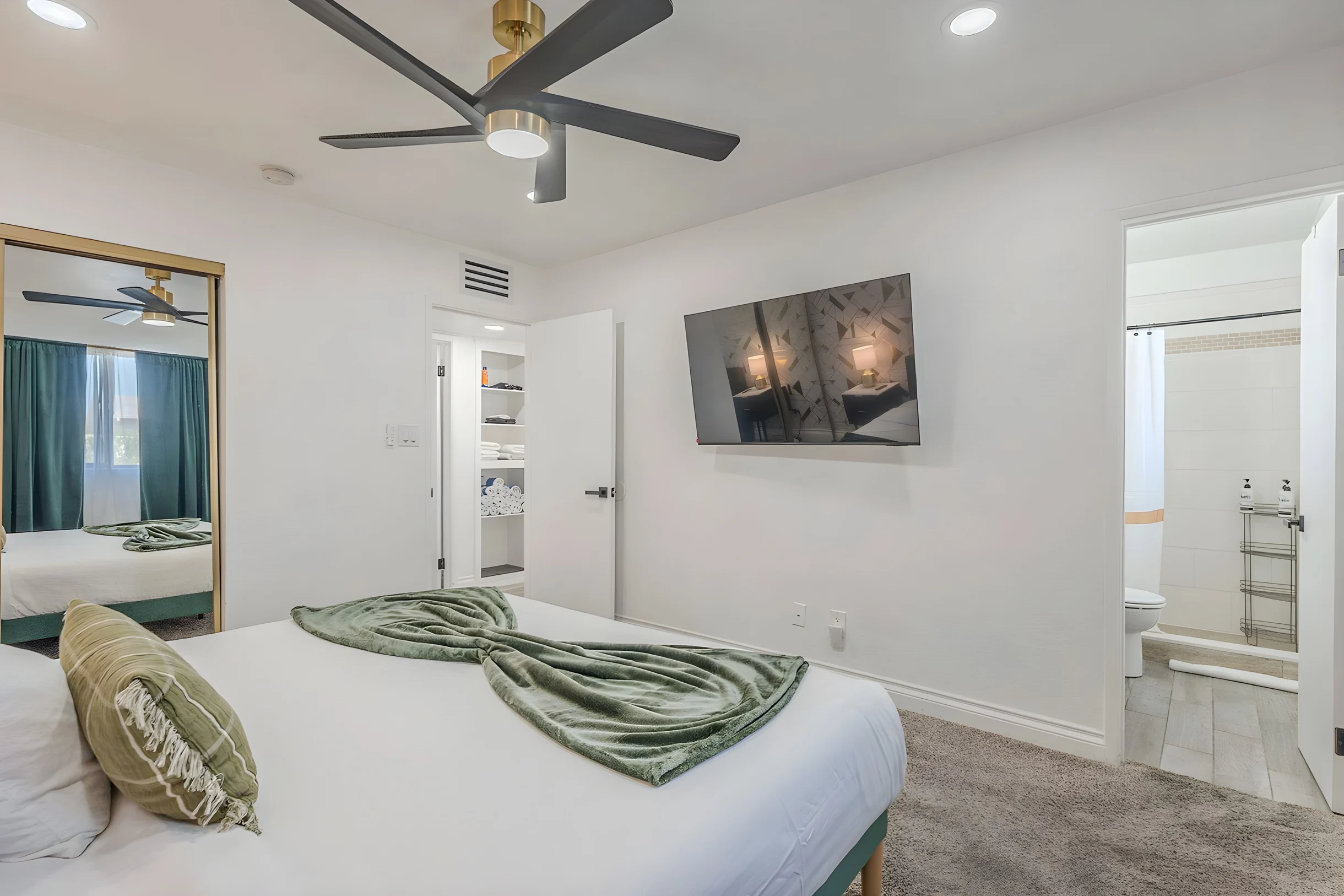 Wander Scottsdale Cypress #41