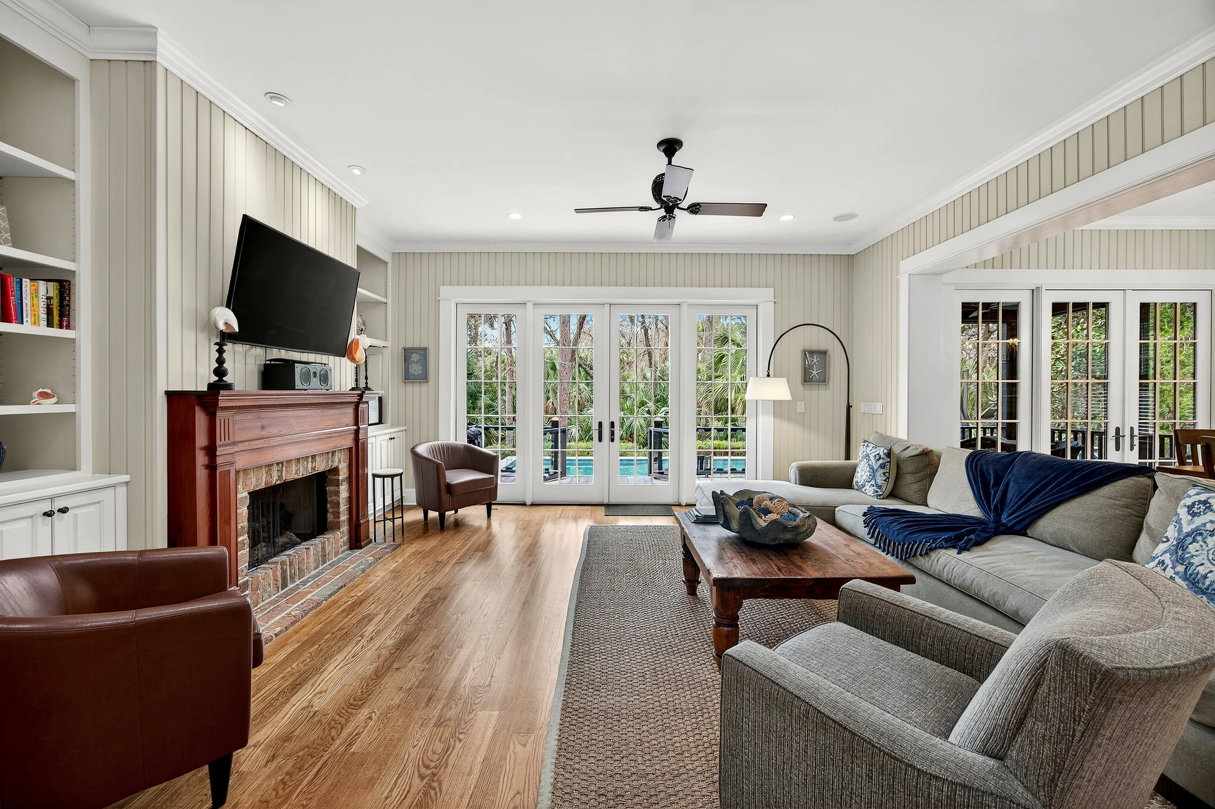 SS162: 162 Surfsong Road #73