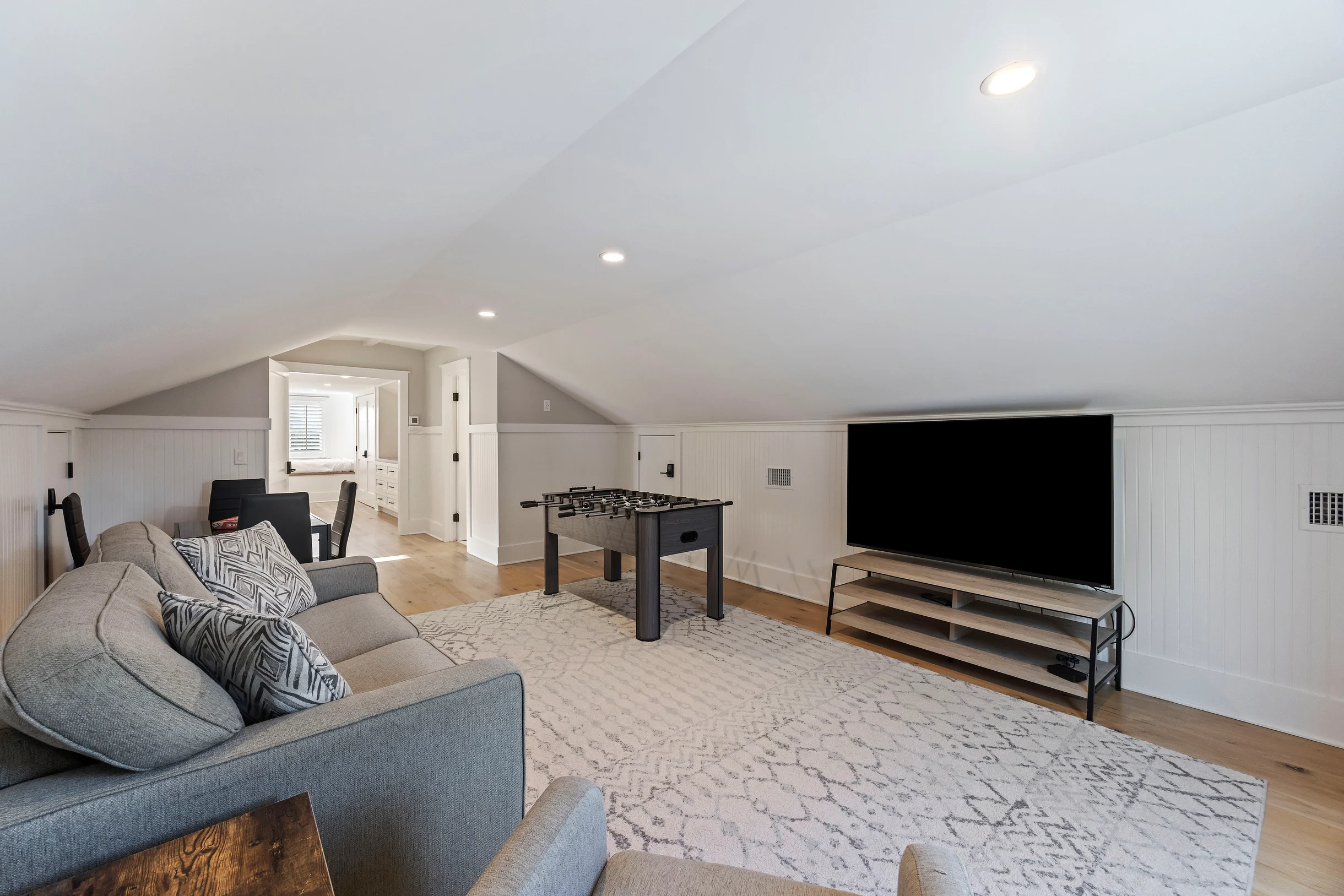 AV3-39: 3 39th Avenue #84