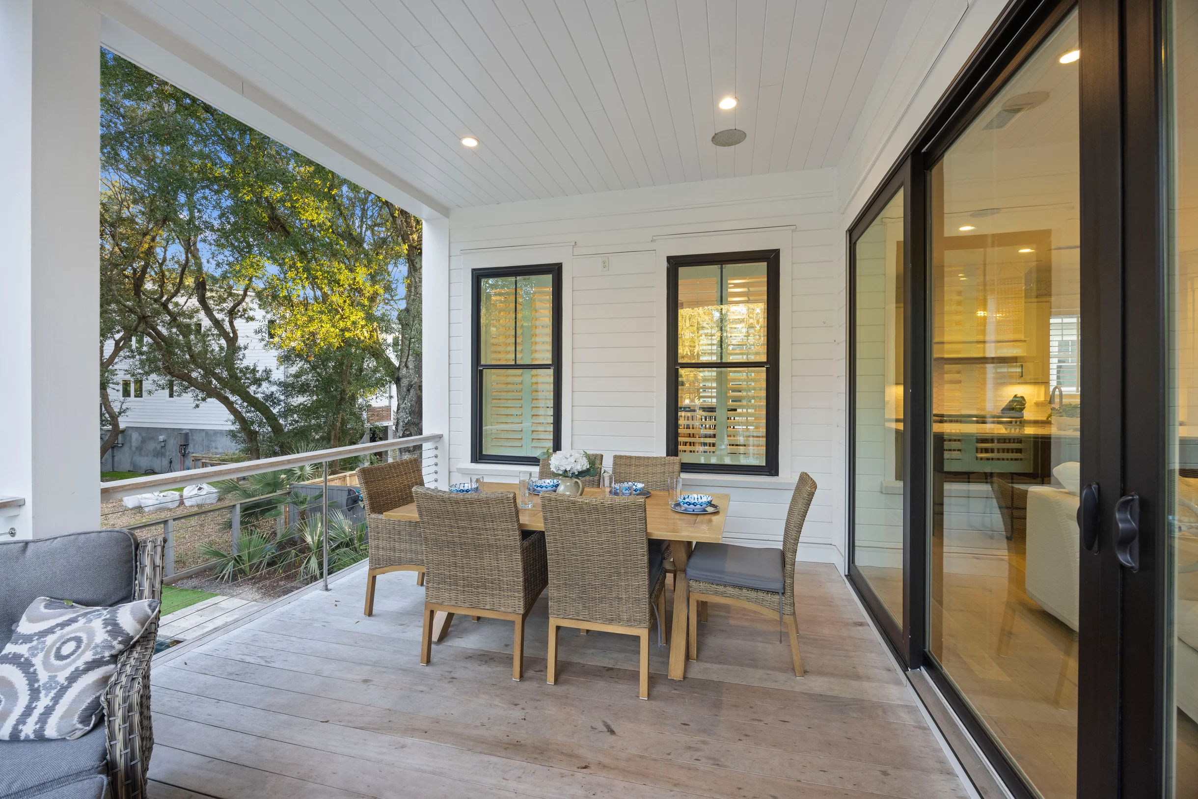 AV3-39: 3 39th Avenue #99