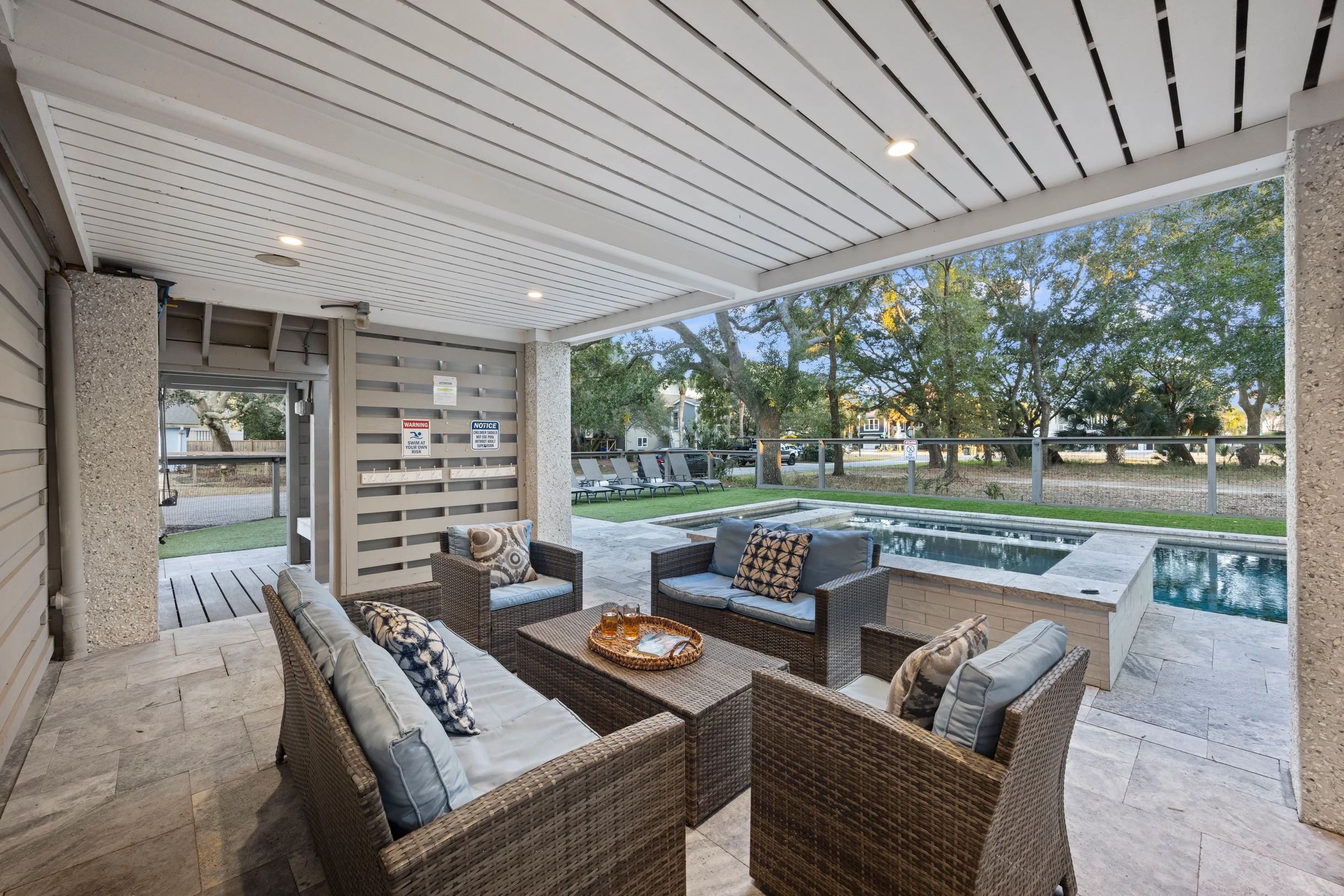 AV3-39: 3 39th Avenue #93