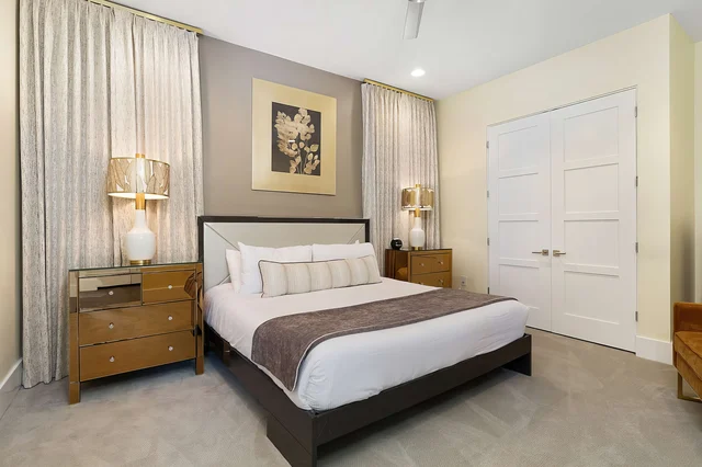 Bedroom 6 image 1