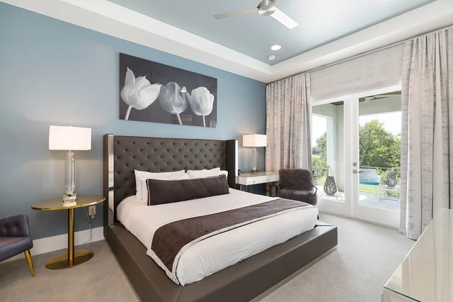 Bedroom 1 image 1