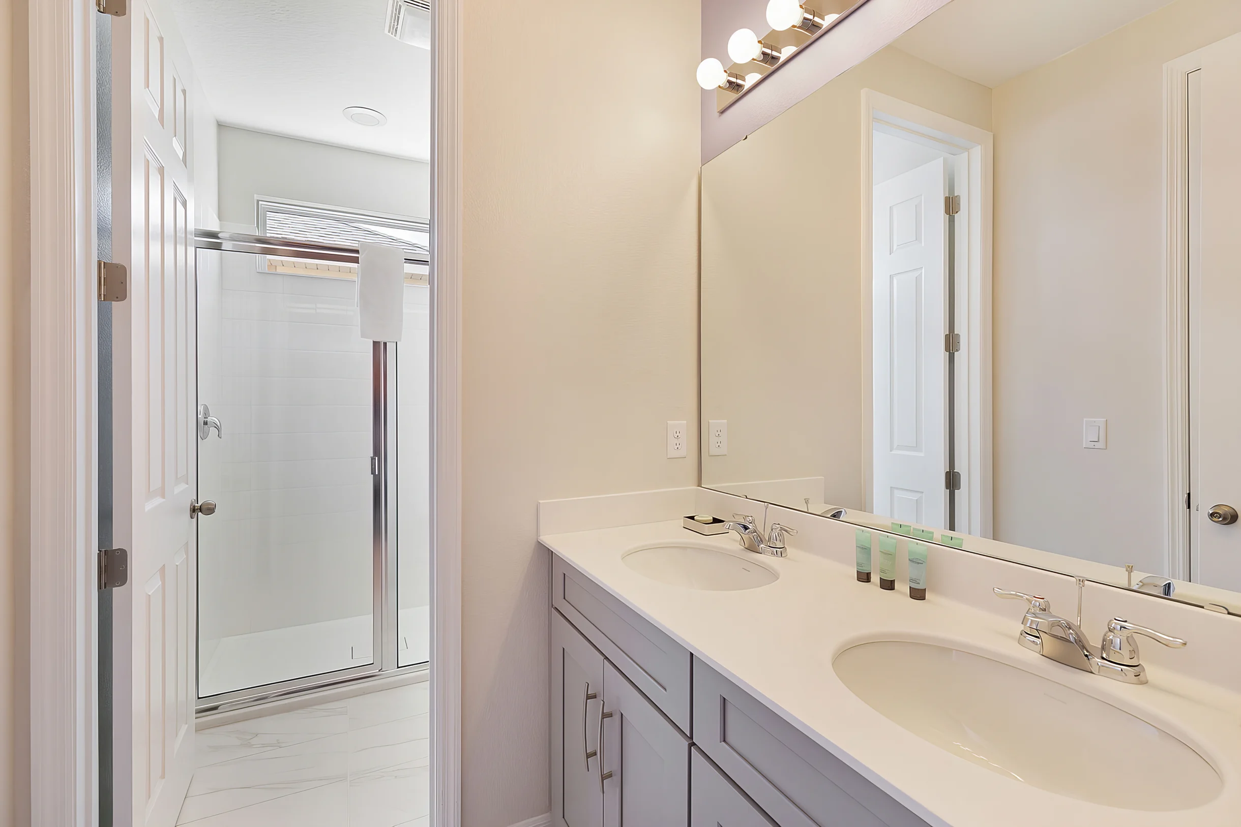 Wander Kissimmee Cielo #24