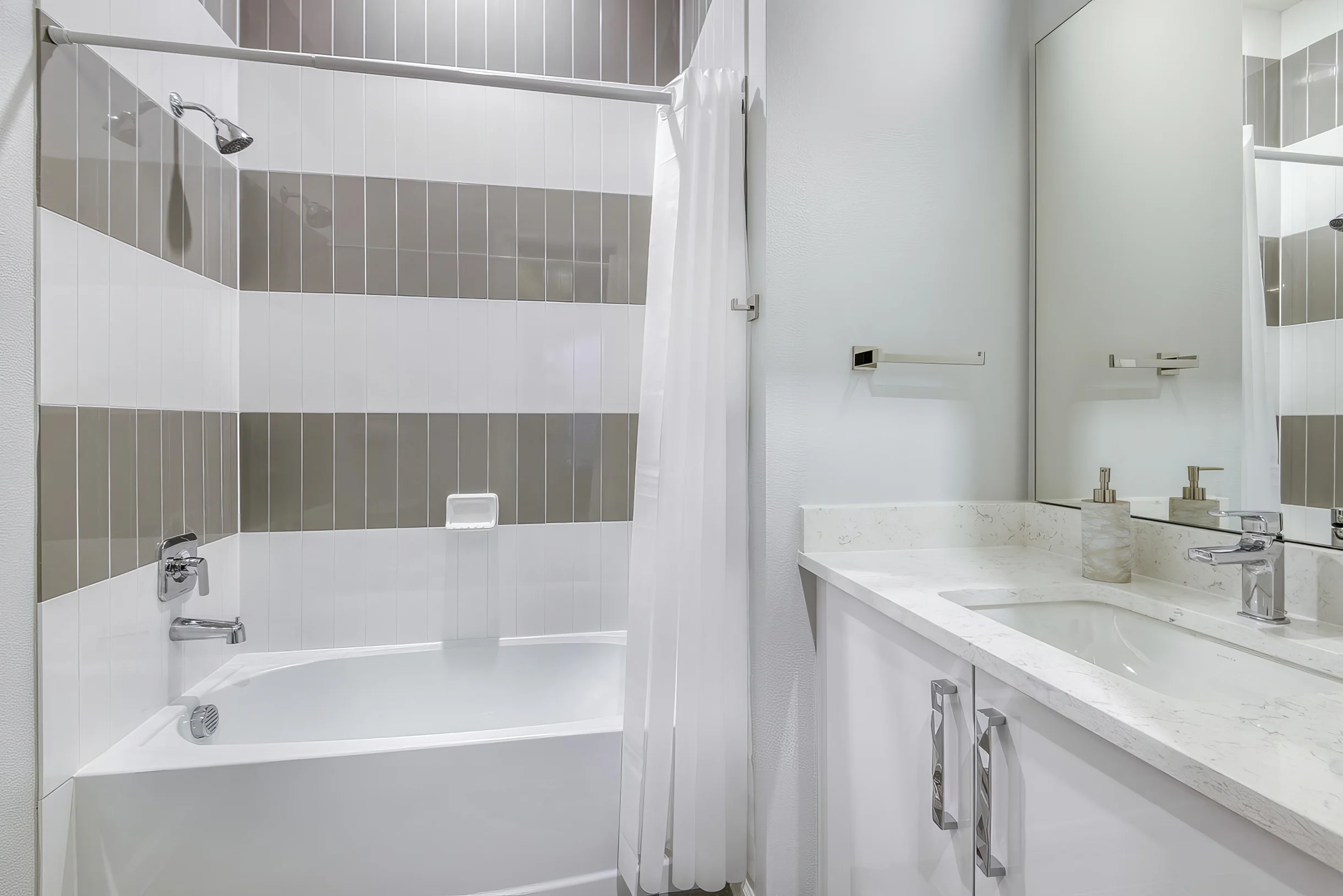 Wander Davenport Blossom Haven #14