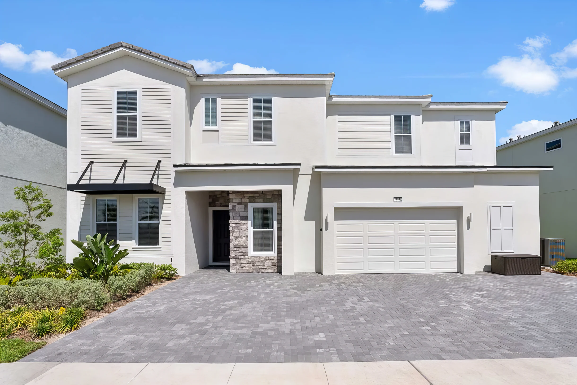 Wander Davenport Moon