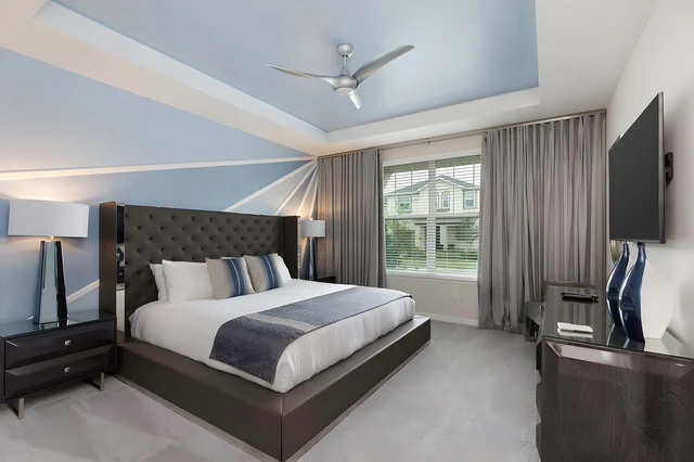 Bedroom 1 image 1
