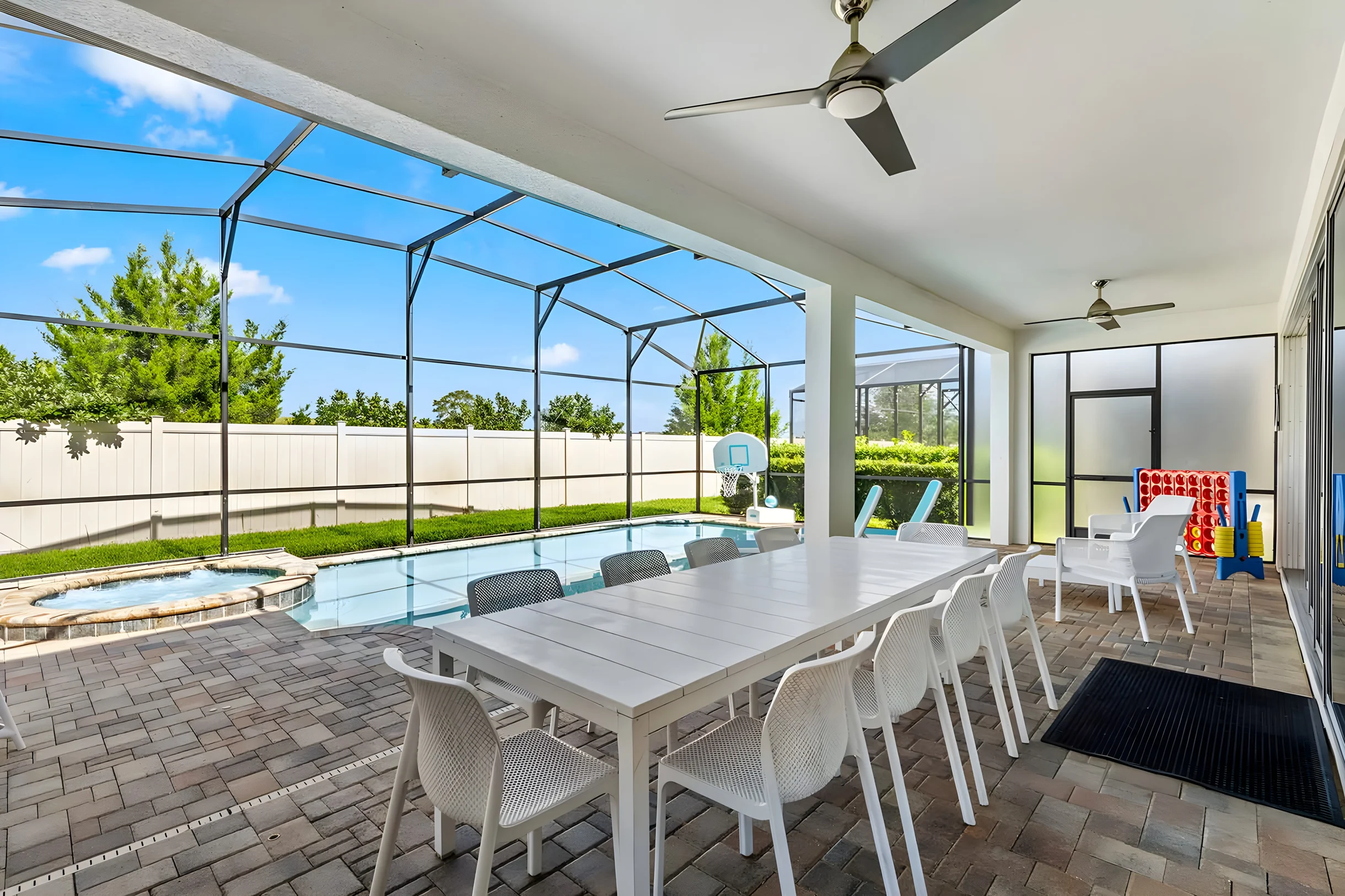 Wander Kissimmee Palm Glow #13