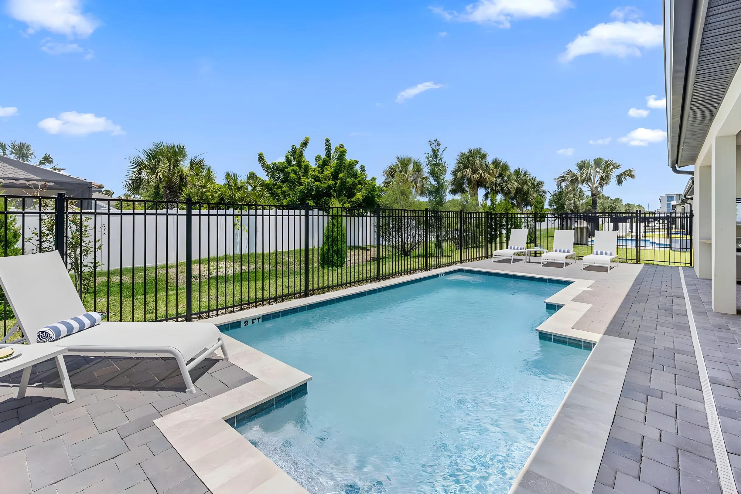 HI335SD: 6 bed, Pirate, Karaoke #40
