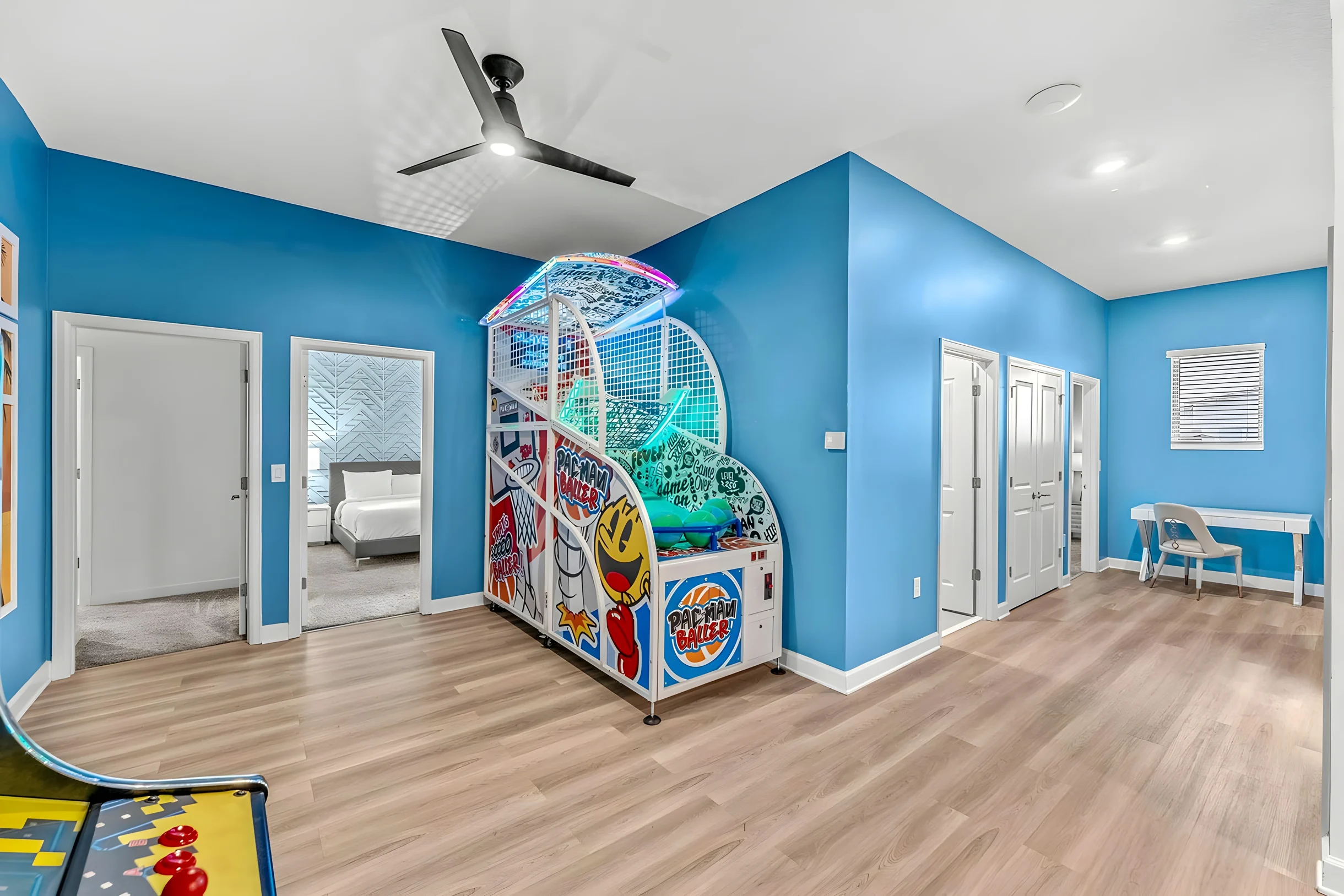 HI3071HL: 8 bed, Fashion/Nasa, Casino #42