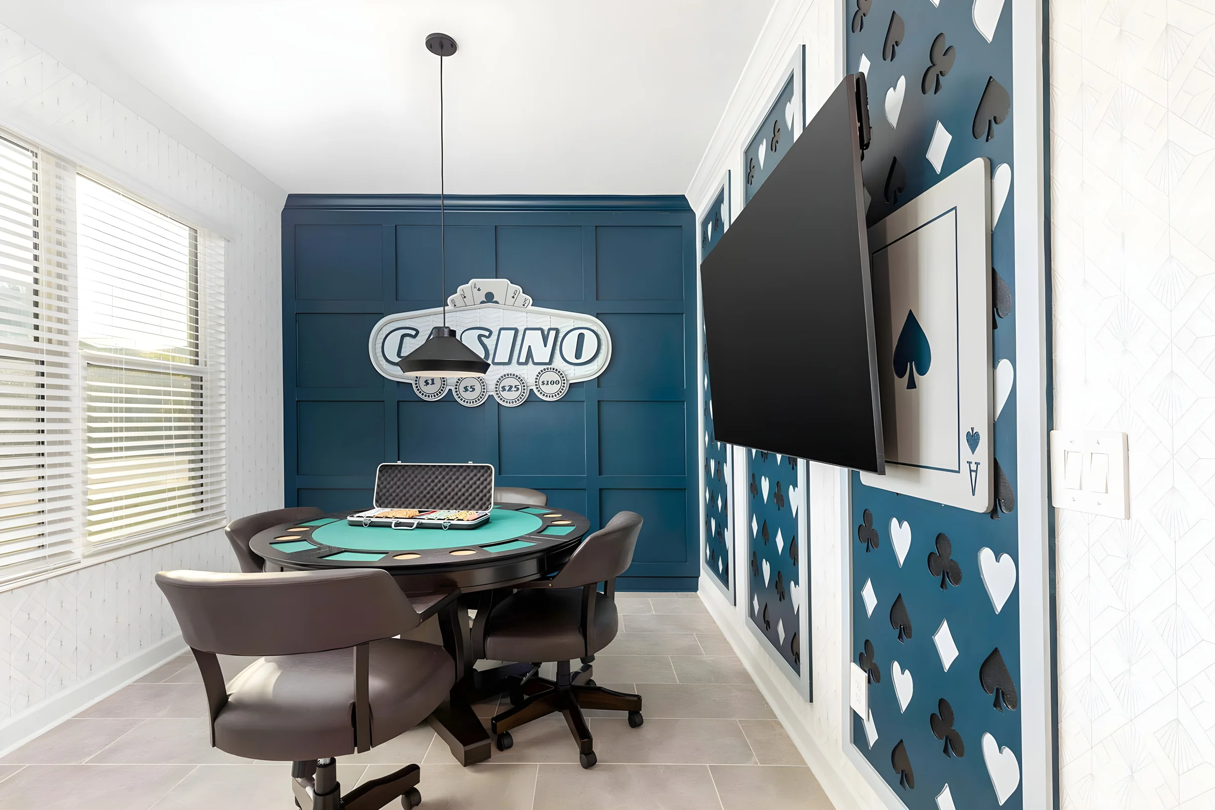 HI375SD: 6 bed, Pirate, Casino #45