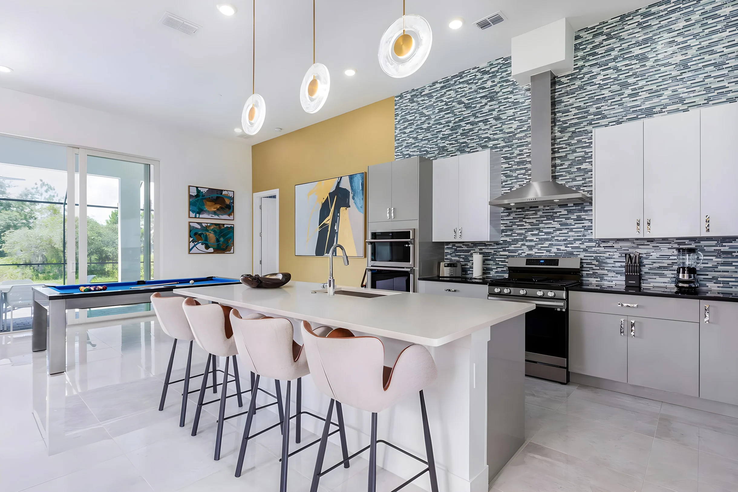 Wander Davenport Manor #24