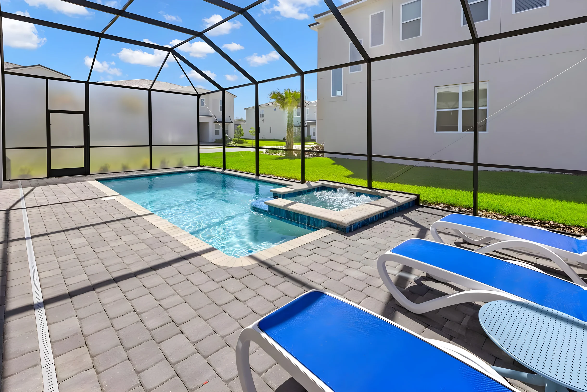 Wander Davenport Charm #51