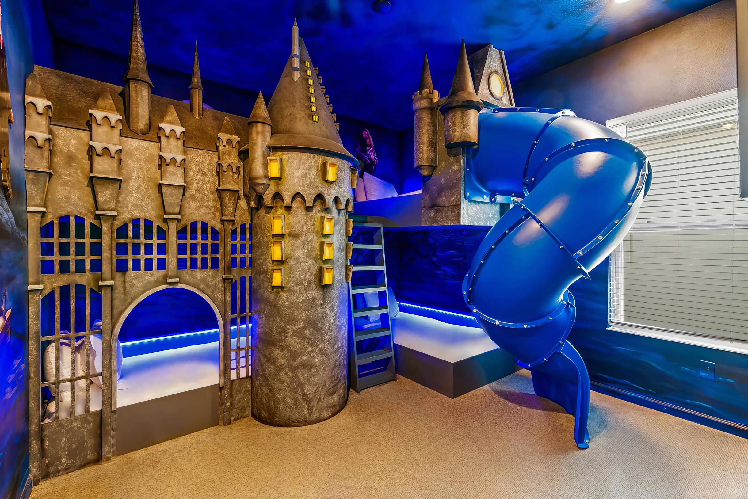 1728OB - 11 Bed - Bounce House - ST045 #26