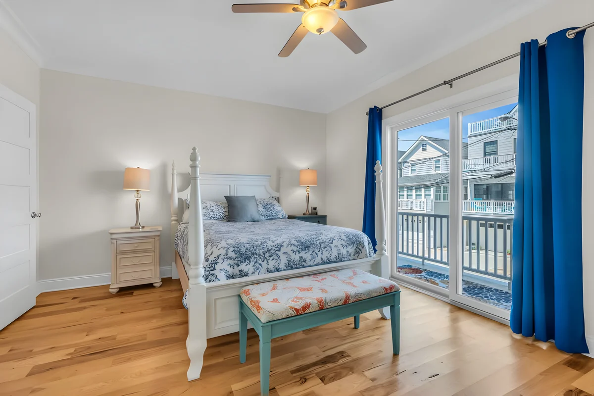 Apartment in Sea Bright property photo 3