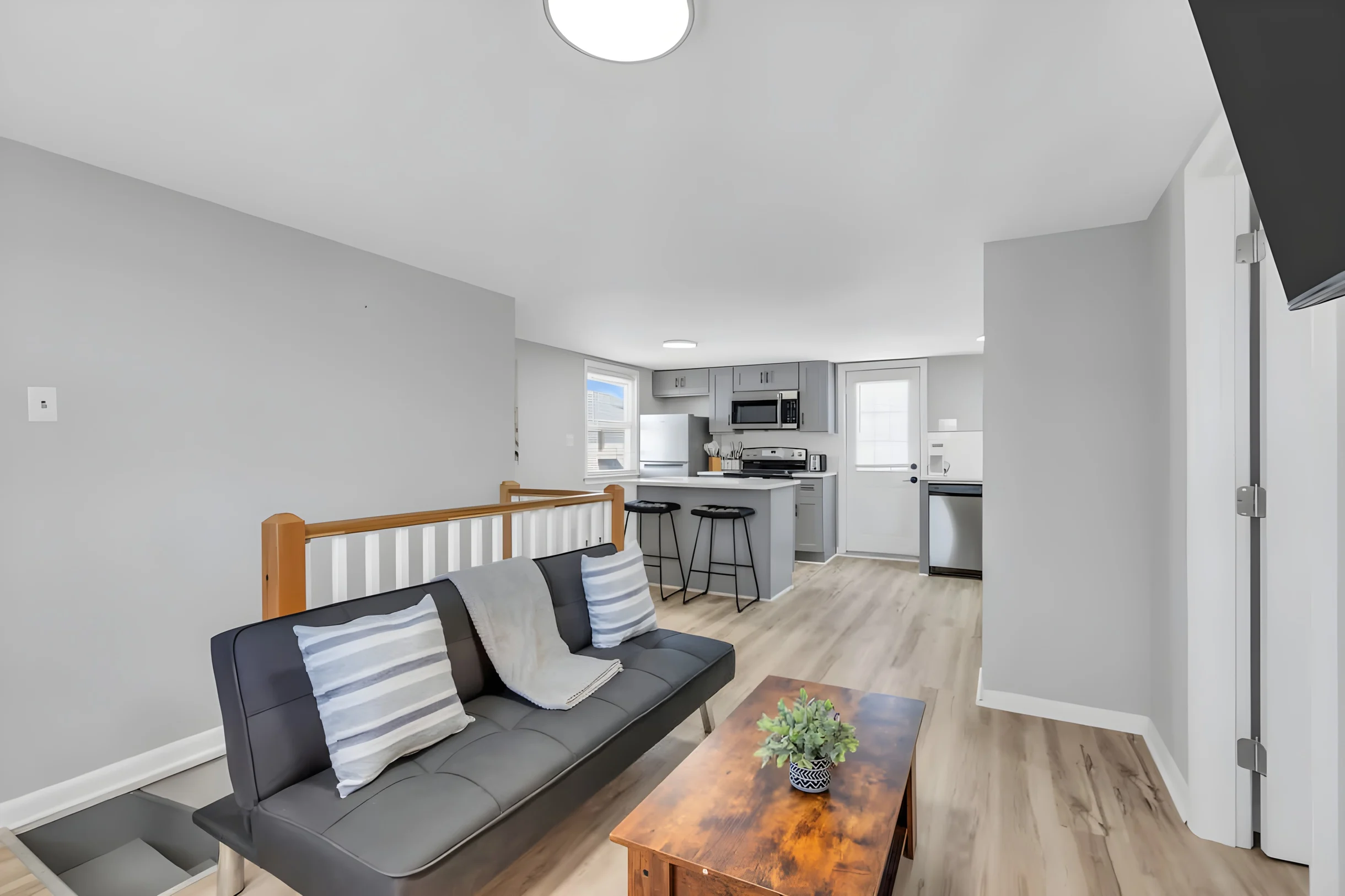 Apartment in Wildwood property photo 1