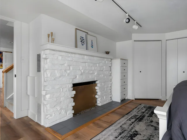Bedroom 1 image 1