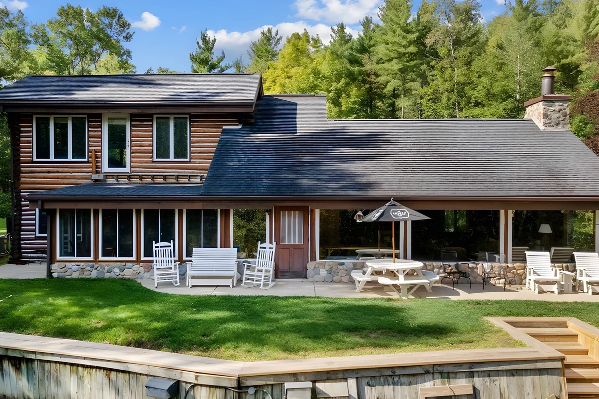 Property in Traverse City property photo 4