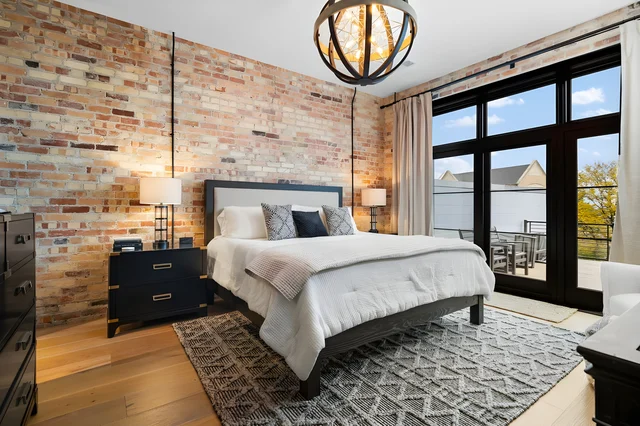 Bedroom 1 image 1