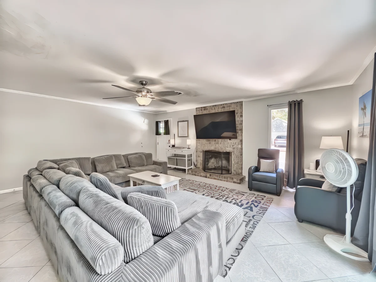 Wander Folly Field Golden #3