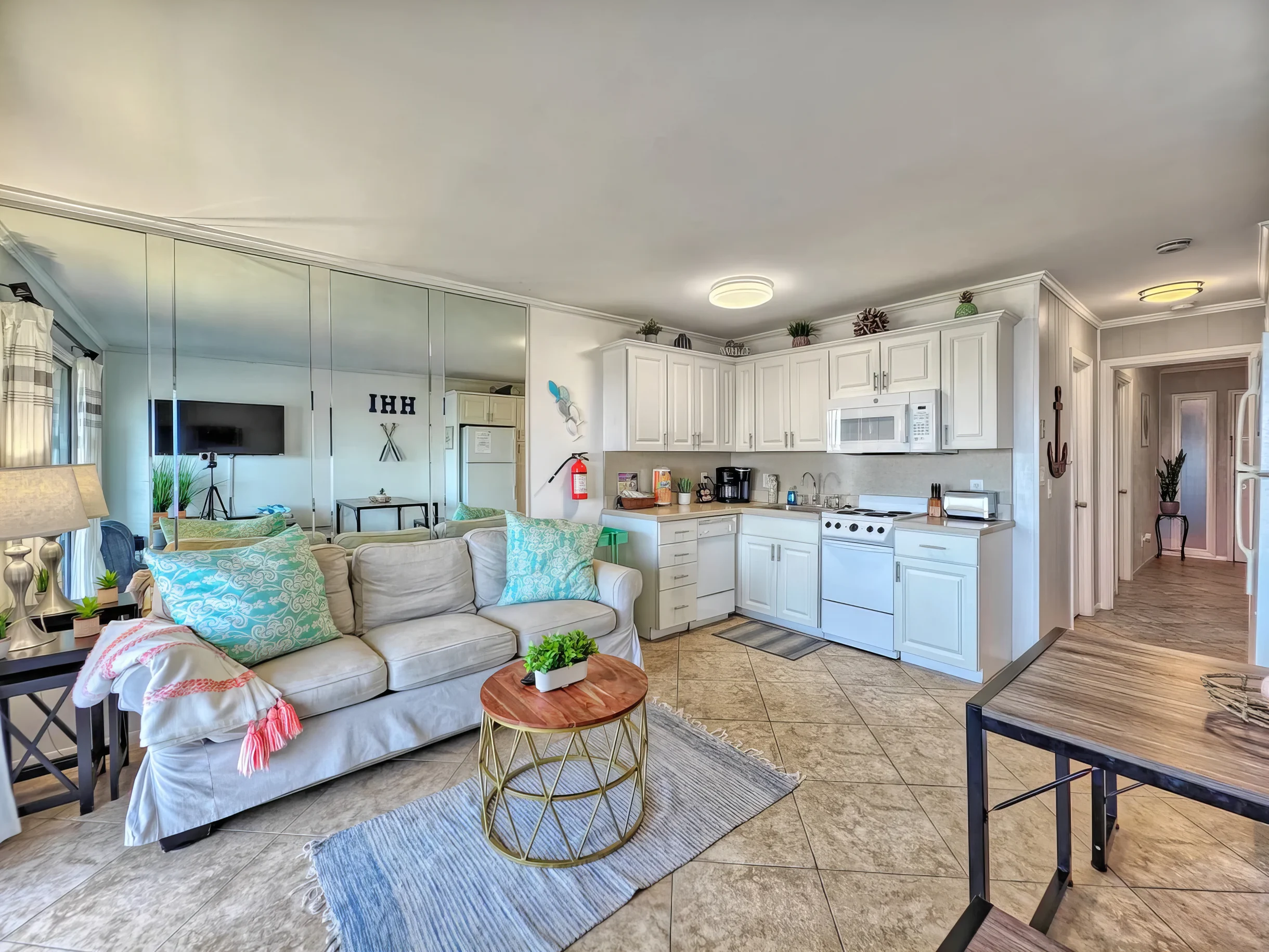 Wander Folly Field Glow #2