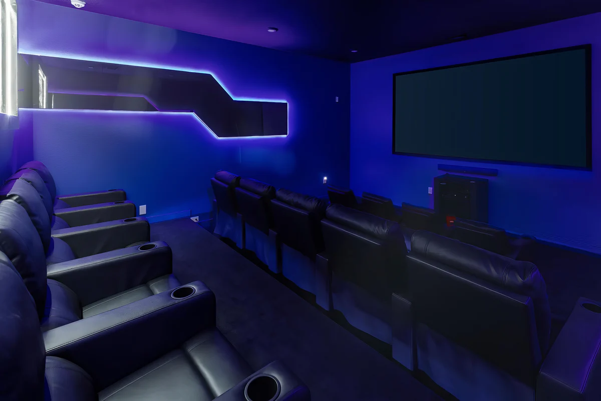 Wander Davenport Lakeview Retreat