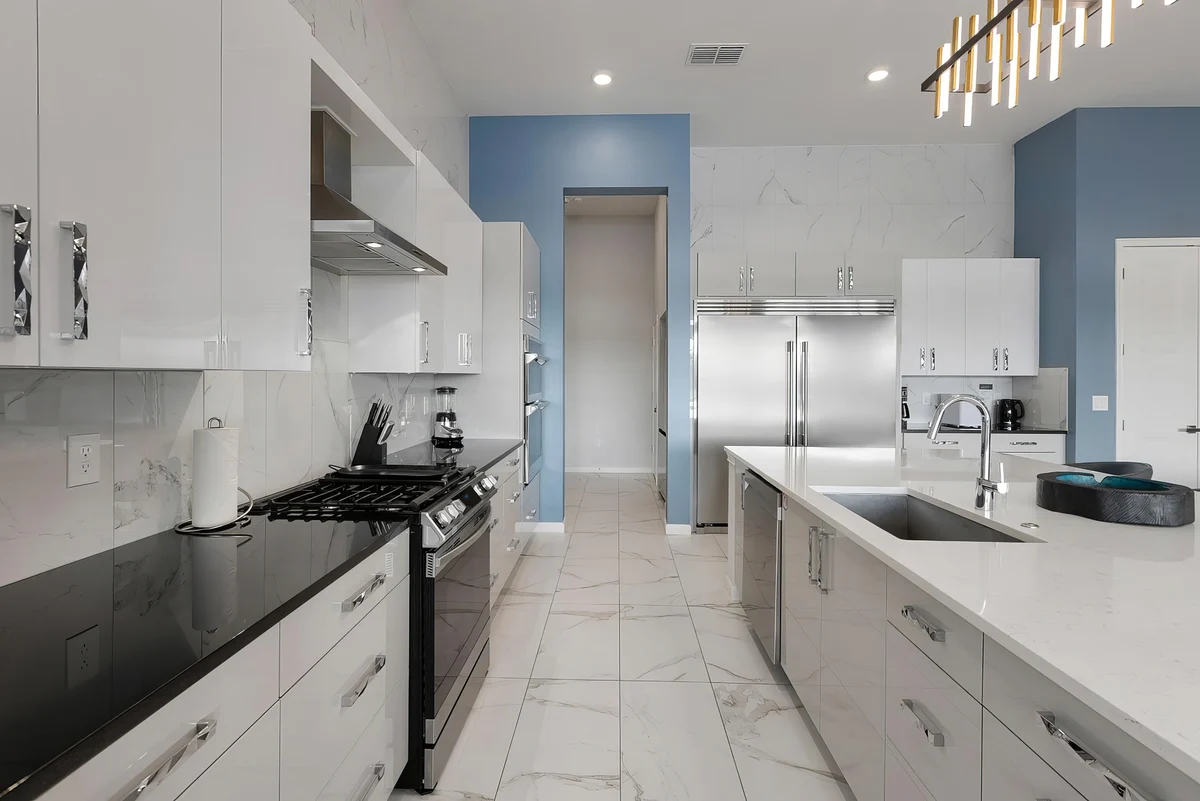 Wander Davenport Lakeview Retreat