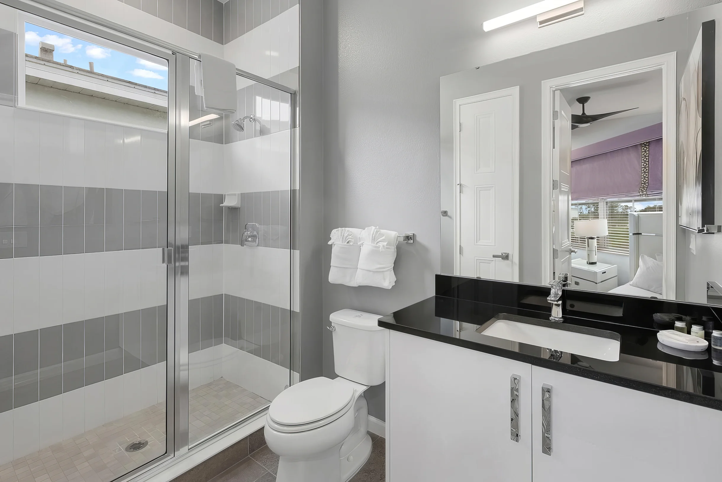 Wander Davenport Lakeview Retreat #37