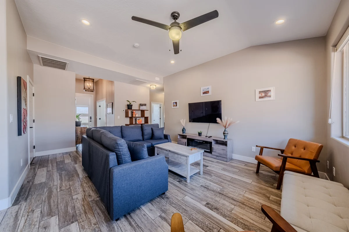 LIVING ROOM image 1