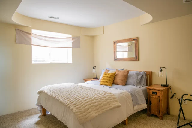 Bedroom 3 image 1