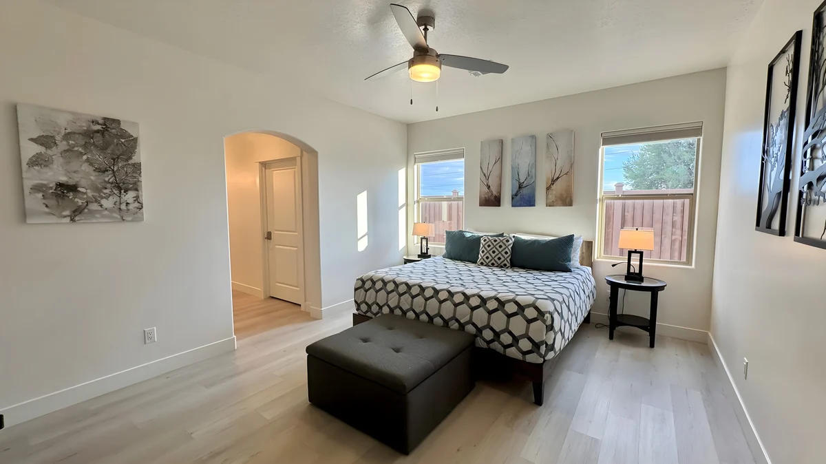 Bedroom 1 image 1