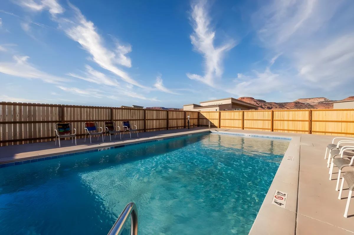 Home in Kanab property photo 2