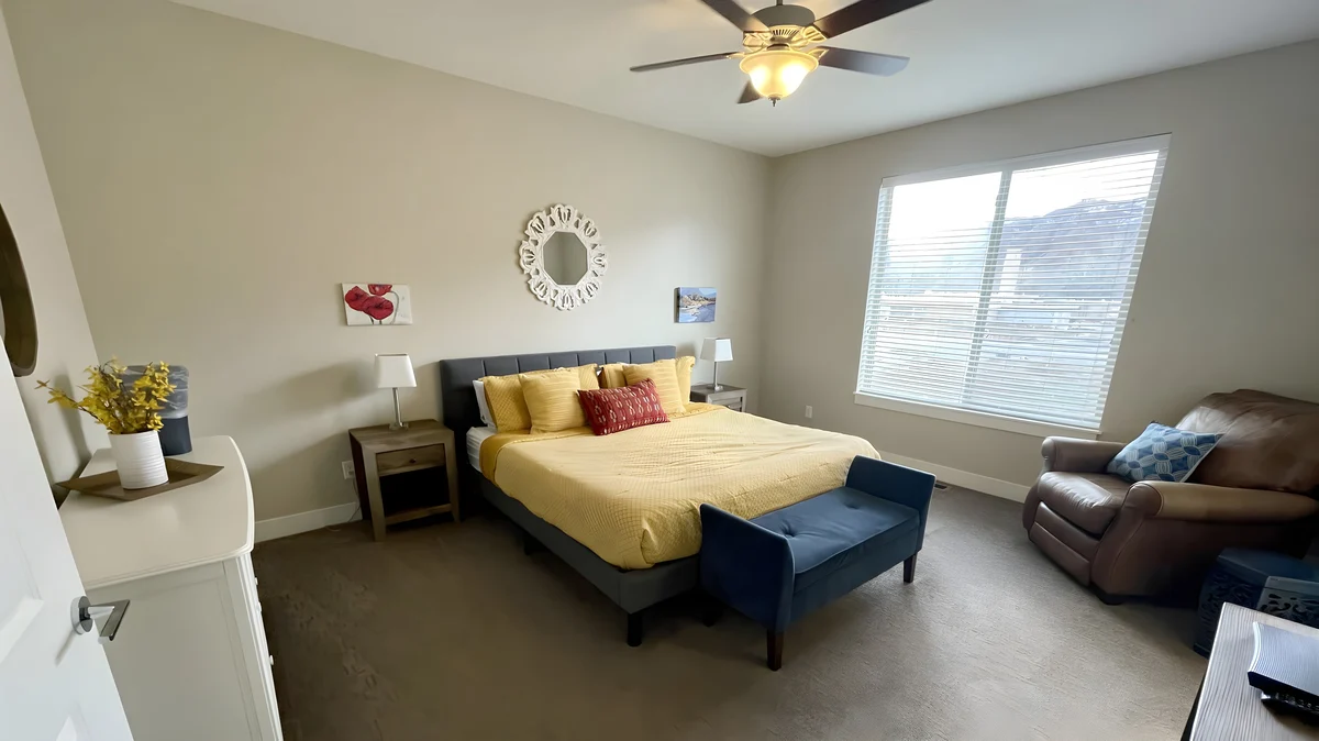 Bedroom 1 image 1
