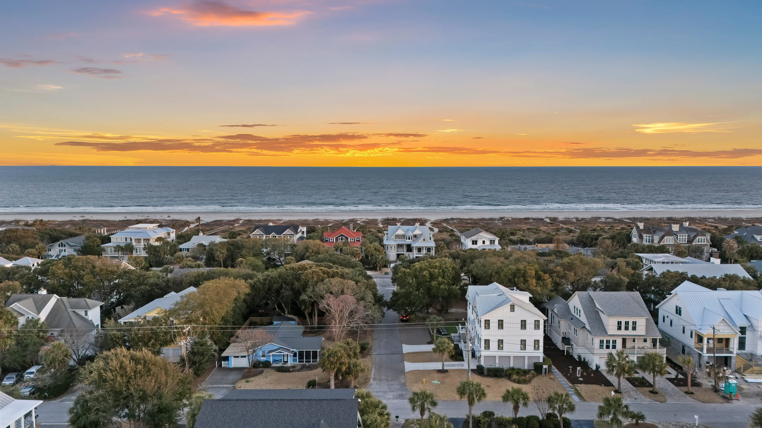 AV3-39: 3 39th Avenue #103