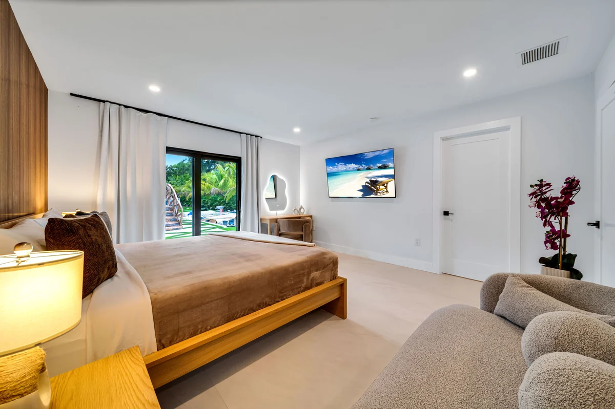 Wander Miami Haven #84