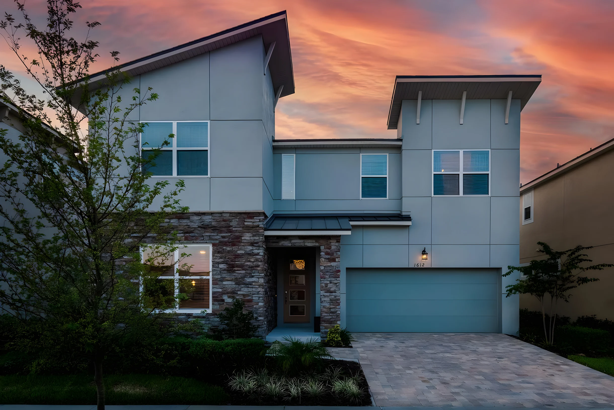 Wander Kissimmee Palm Glow