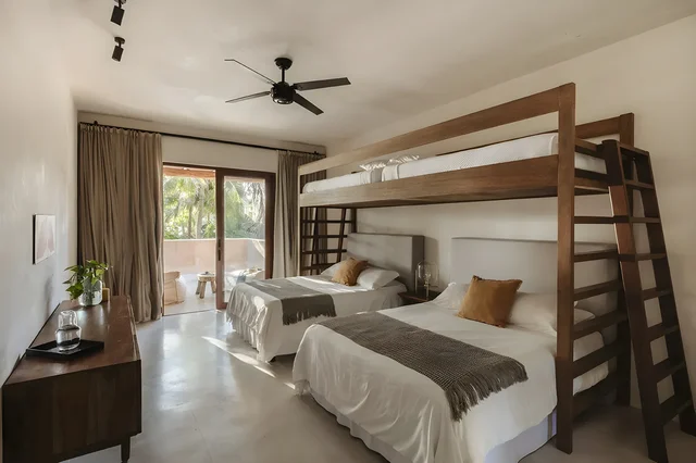 Bedroom 1 image 1